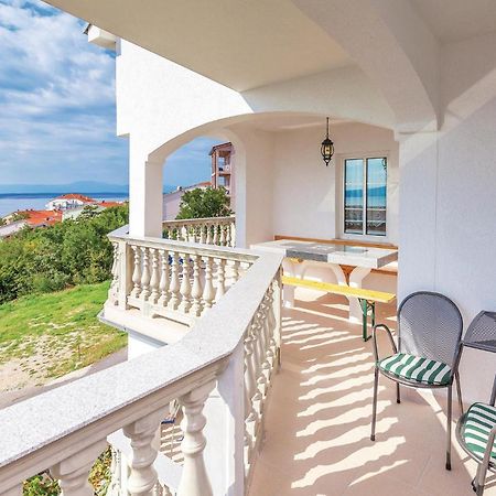 Nice Apartment In Crikvenica With Kitchen Ngoại thất bức ảnh