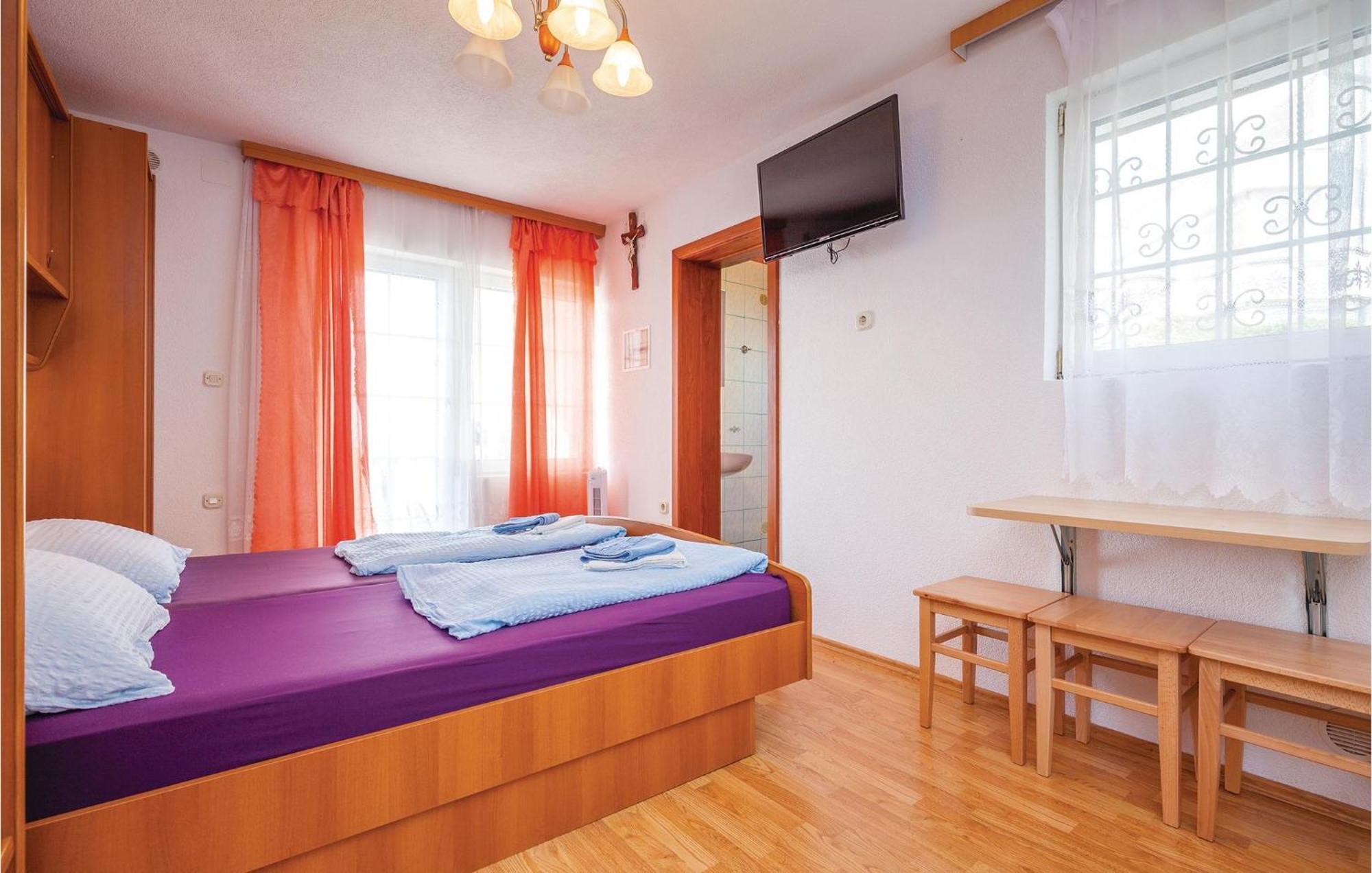 Nice Apartment In Crikvenica With Kitchen Ngoại thất bức ảnh