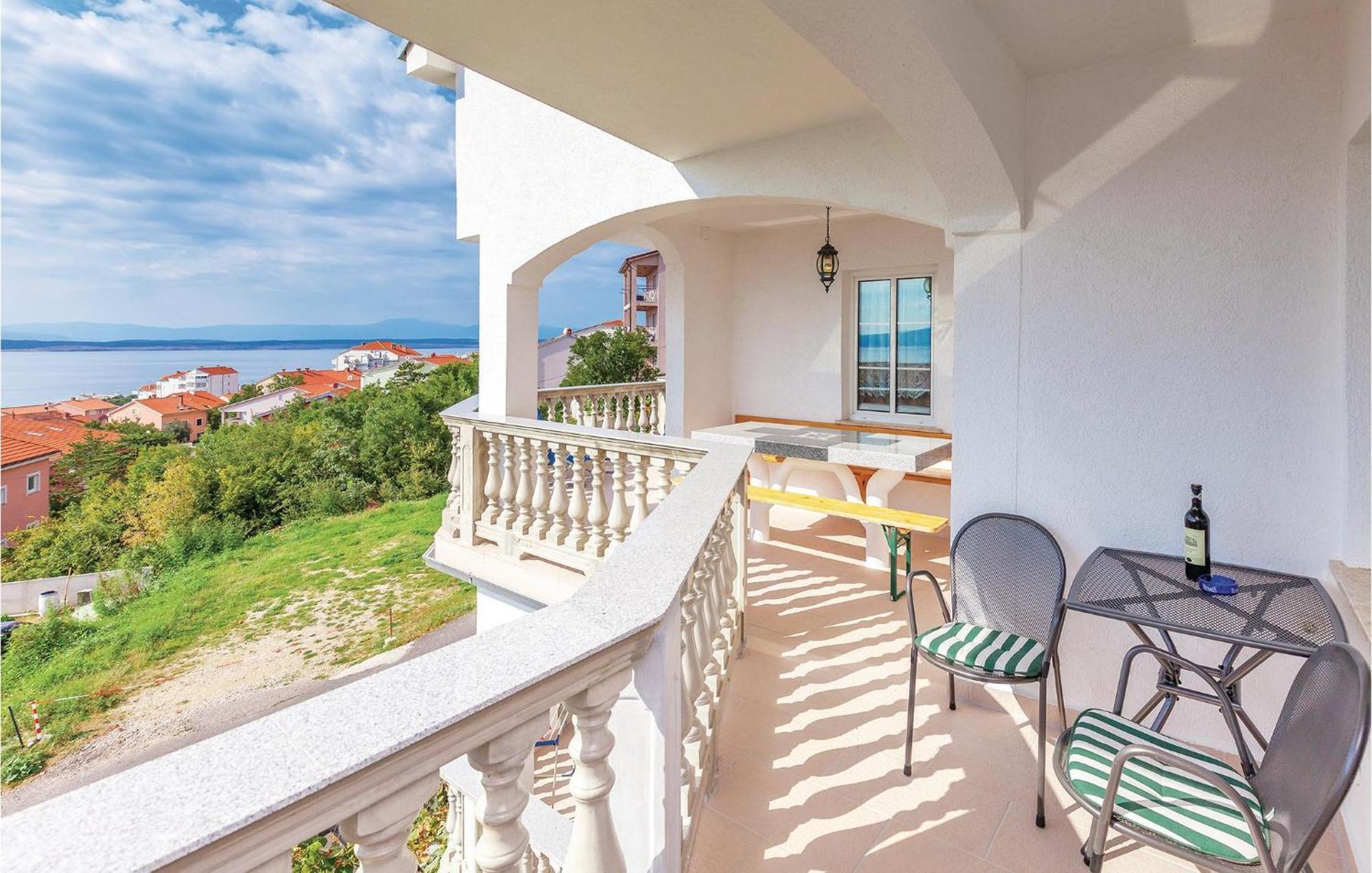 Nice Apartment In Crikvenica With Kitchen Ngoại thất bức ảnh