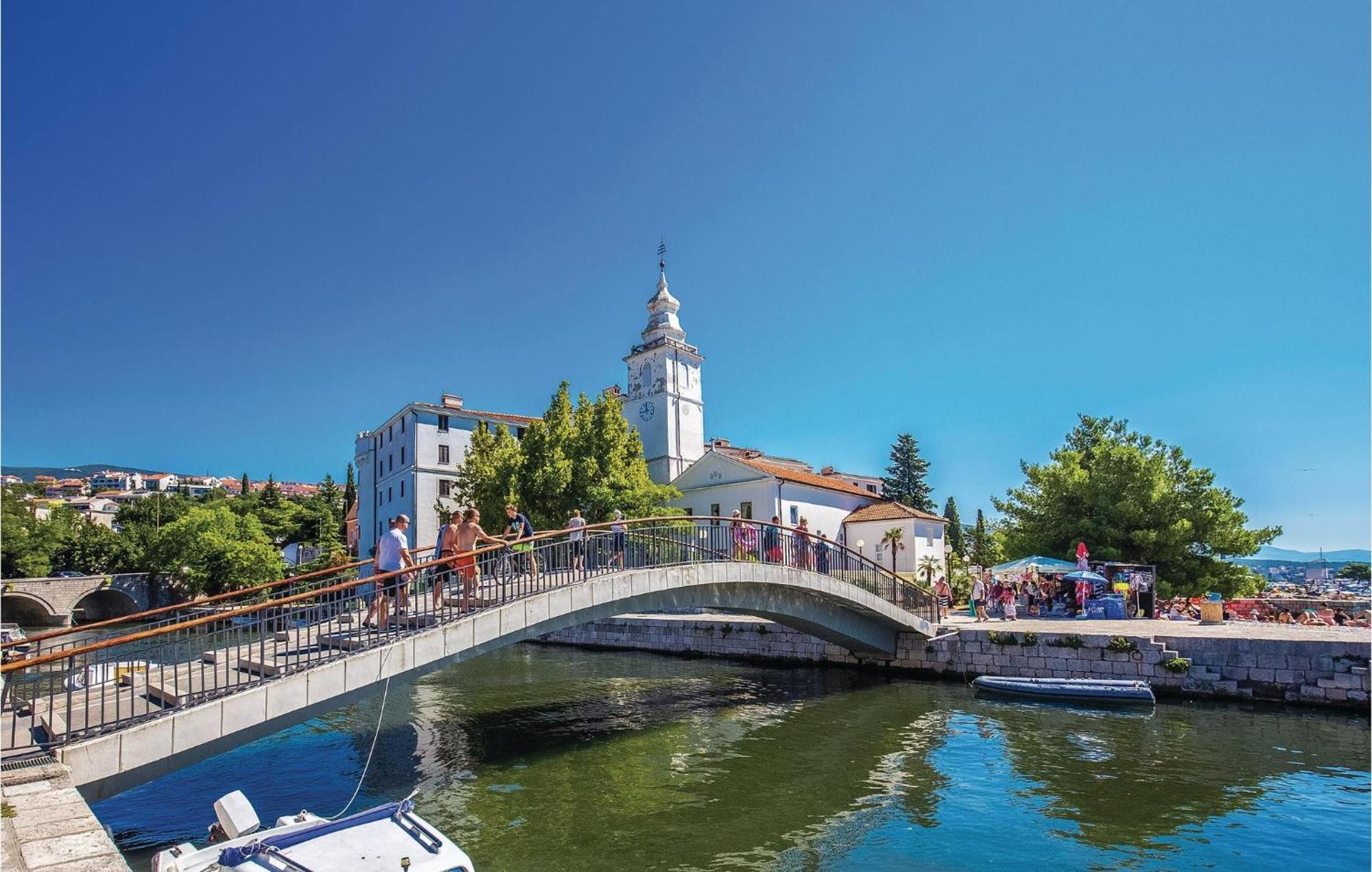 Nice Apartment In Crikvenica With Kitchen Ngoại thất bức ảnh